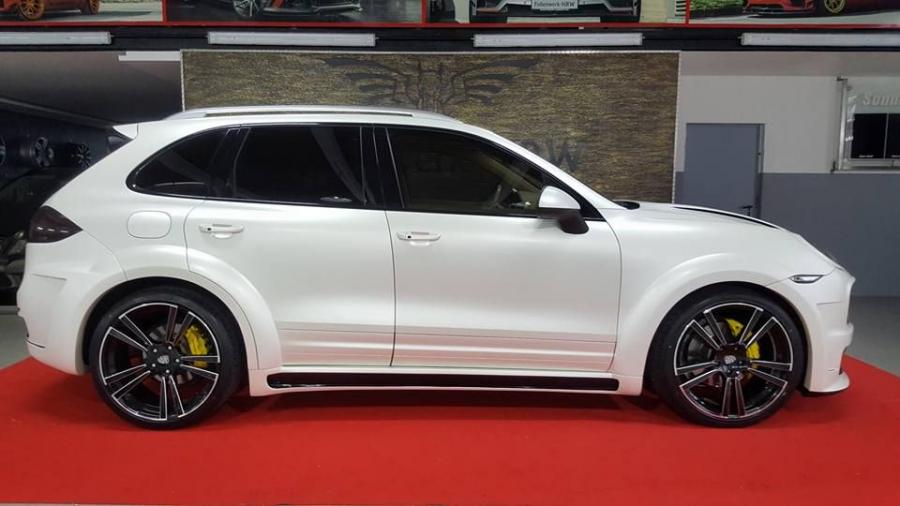  Porsche Cayenne Turbo by Folienwerk-NRW 2016 года  (фото 7 из 7)